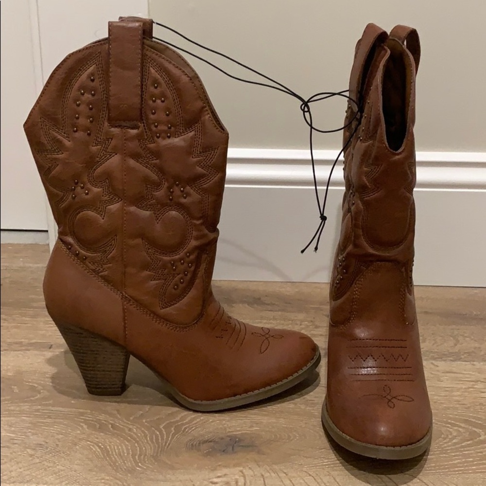 Mossimo Supply Co. Cowboy Boots (New w/tags)